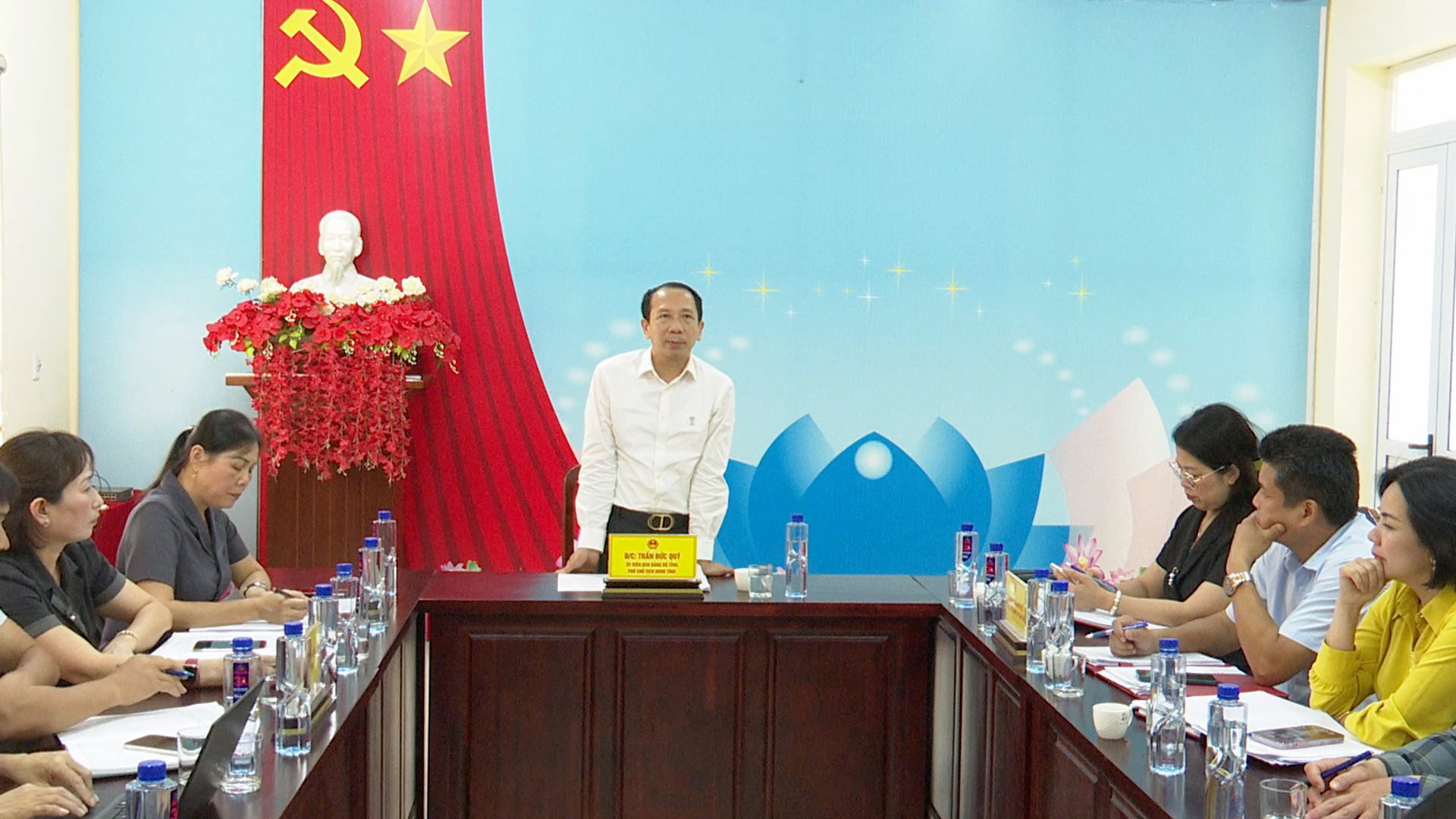 Phó Chủ tịch UBND tỉnh Trần Đức Quý phát biểu tại buổi làm việc với Ban Chỉ đạo thi tốt nghiệp THPT huyện Quang Bình.