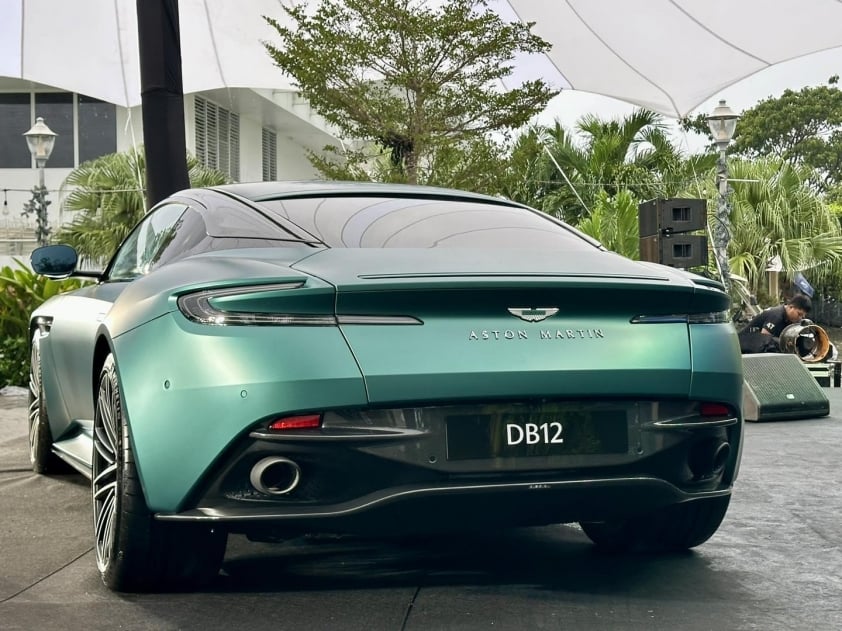 Siêu xe Aston Martin DB12 trình làng đại gia Việt, giá khởi điểm từ 19,5 tỷ đồng