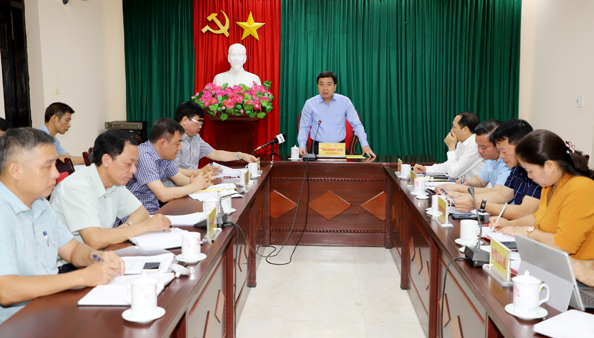 Quyền Bí thư Tỉnh ủy Nguyễn Mạnh Dũng phát biểu tại buổi tiếp công dân