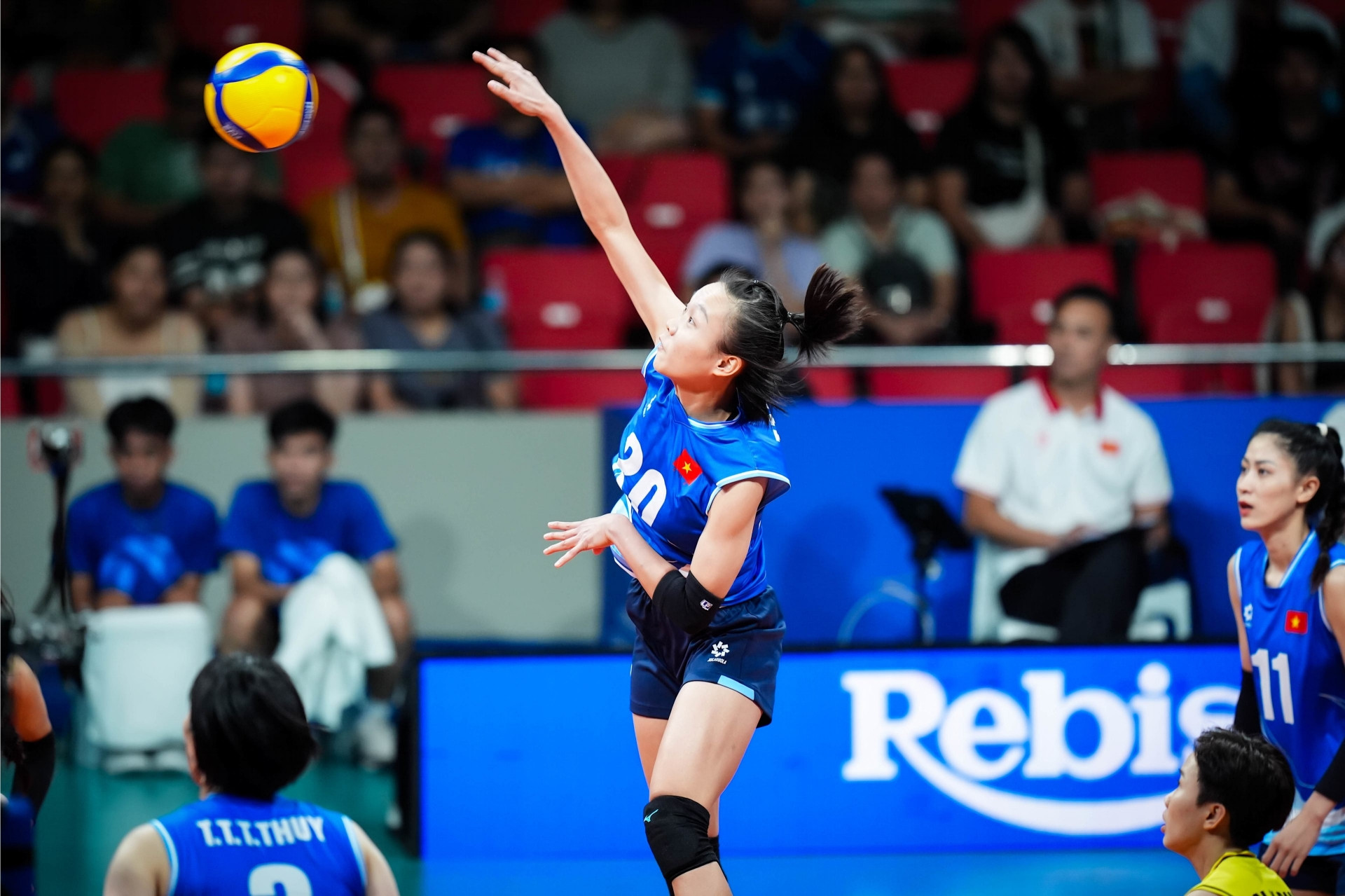 Bóng chuyền nữ Việt Nam có chiến thắng đầu tiên tại giải Future Stars. Ảnh FIVB