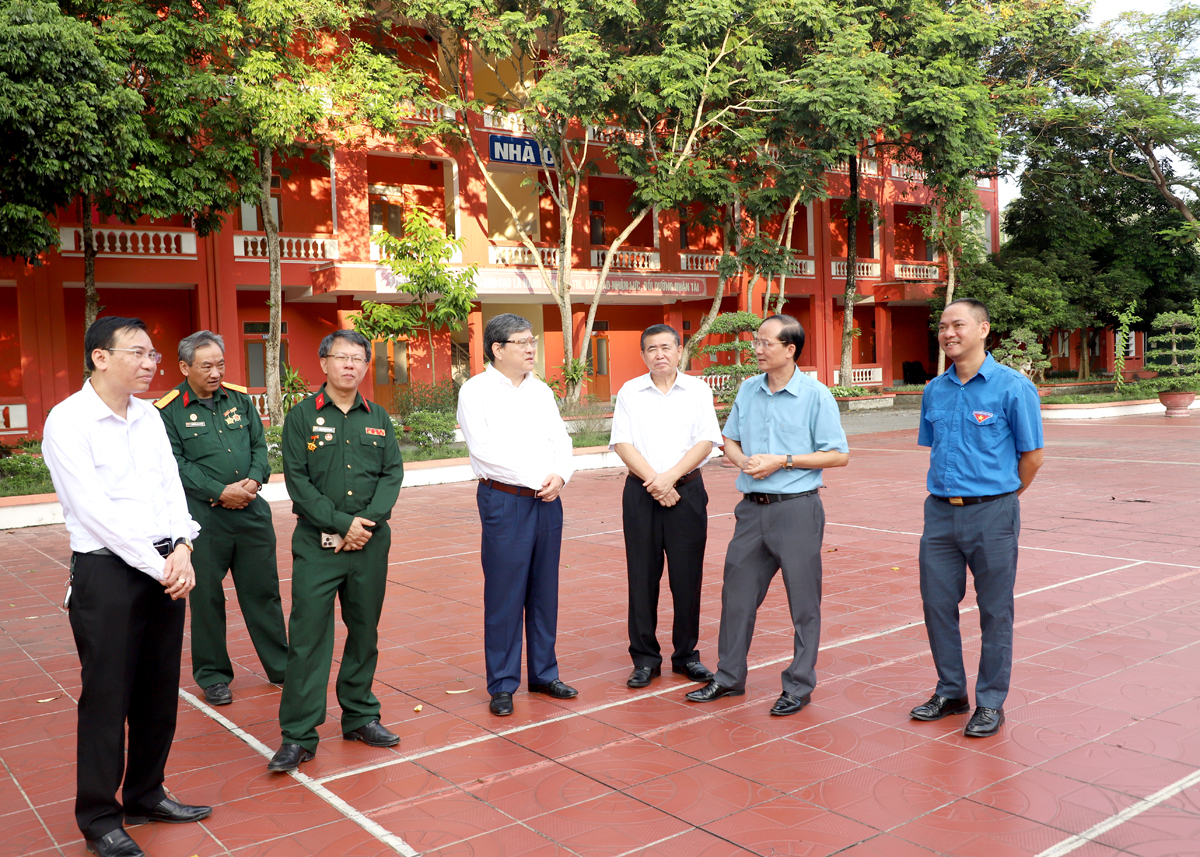 Phó Giám đốc Thường trực Học viện Chính trị Quốc gia Hồ Chí Minh Nguyễn Duy Bắc thăm, kiểm tra cơ sở vật chất Trường Chính trị tỉnh