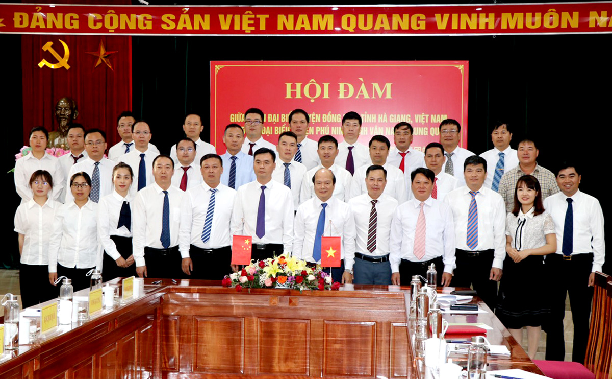 Hội đàm giữa Huyện ủy Đồng Văn và Huyện ủy Phú Ninh (Trung Quốc) mở ra nhiều cơ hội hợp tác giữa 2 địa phương