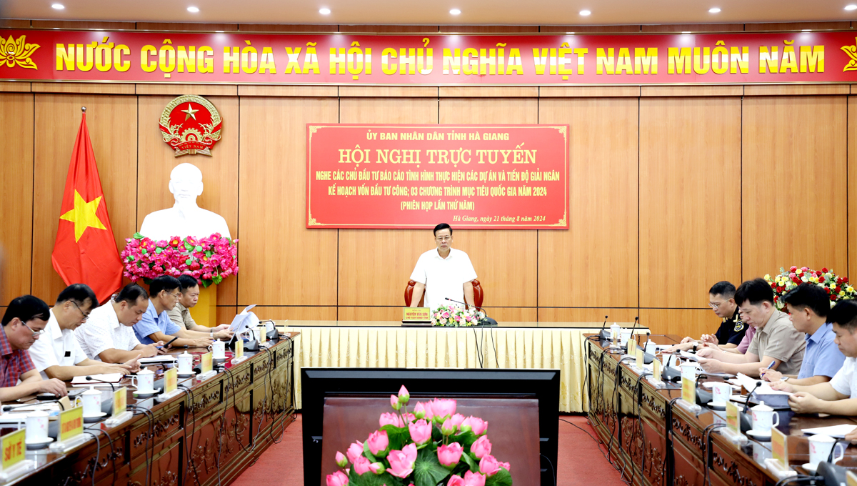 Toàn cảnh phiên họp.