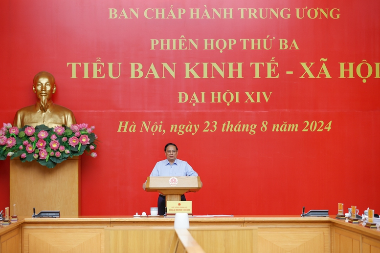 Thủ tướng đặc biệt nhấn mạnh yêu cầu hoàn thiện thể chế để huy động mọi nguồn lực cho phát triển đất nước 