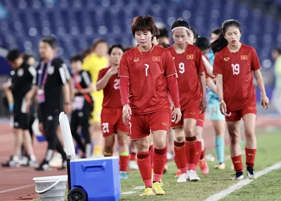 Nỗi buồn của các cầu thủ nữ Việt Nam.
