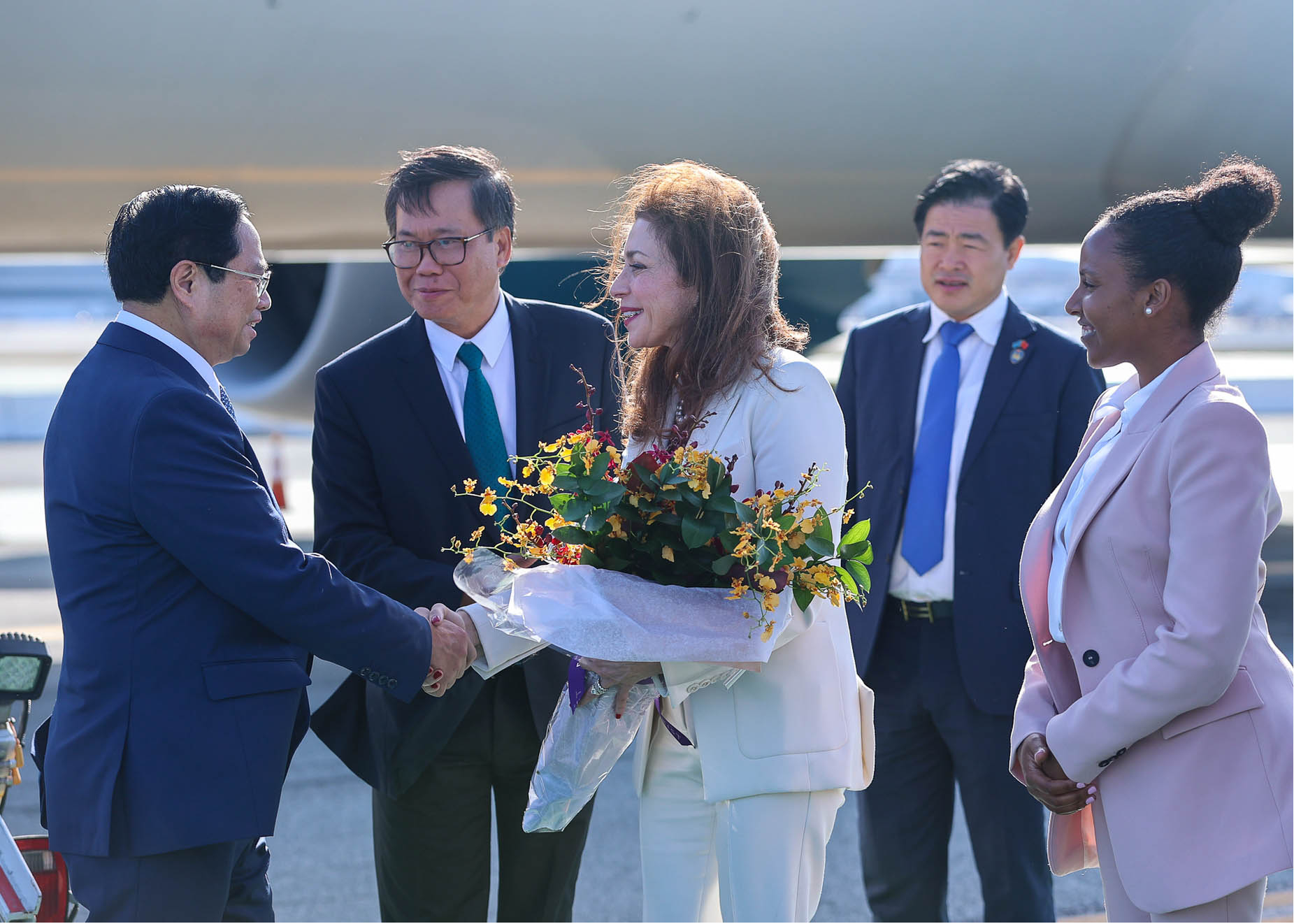Vào lúc 16h45 ngày 17/9 (giờ địa phương), Thủ tướng Chính phủ Phạm Minh Chính và đoàn đại biểu Việt Nam tới sân bay Quốc tế San Francisco, bang California 