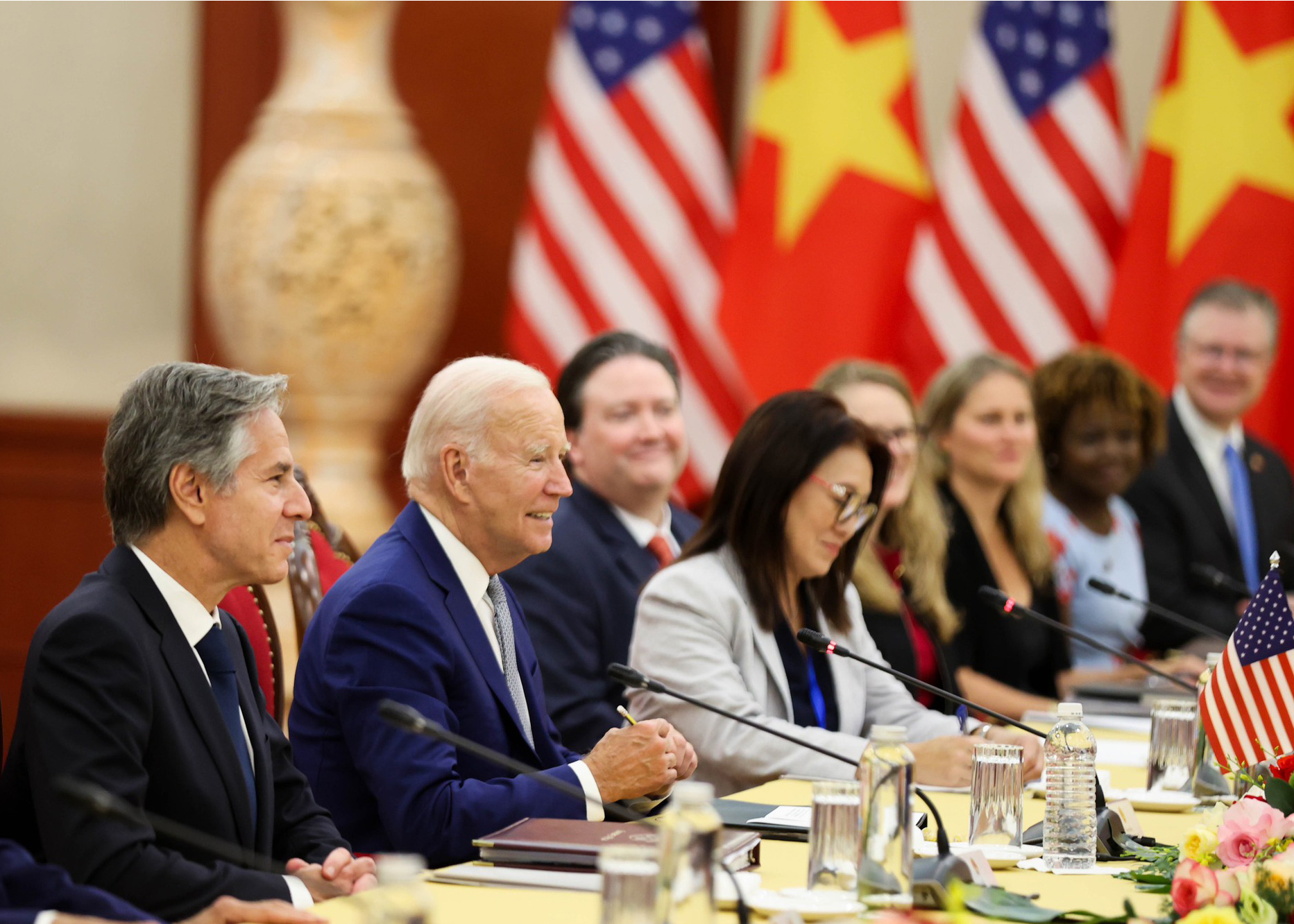 Tổng thống Joe Biden đánh giá cao việc hai nước nâng cấp quan hệ lên quan hệ Đối tác Chiến lược Toàn diện có lợi cho cả hai nước và lợi ích quốc tế chung. 