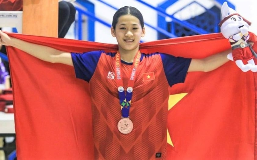 Nguyễn Thúy Hiền giành huy chương ngay lần đầu dự SEA Games, phá kỷ lục Đại hội TDTT toàn quốc của Ánh Viên