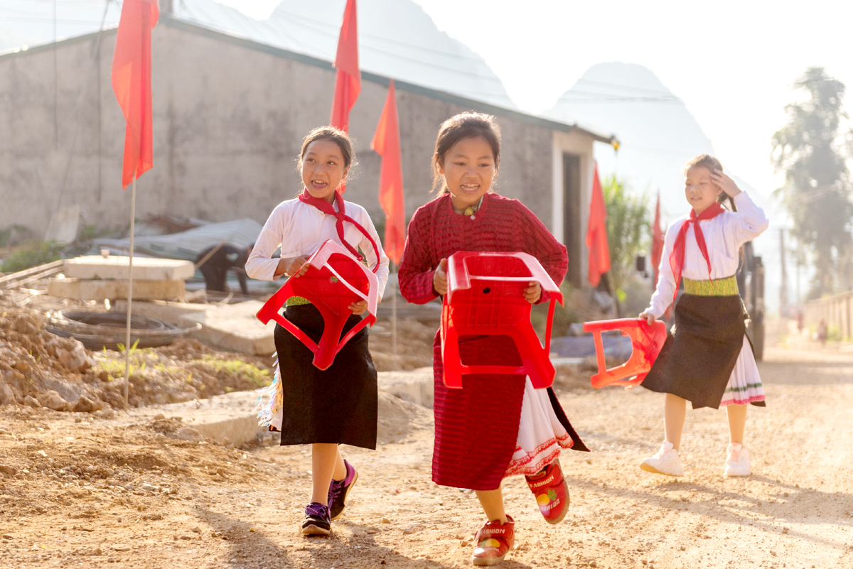 Niềm vui ngày khai trường