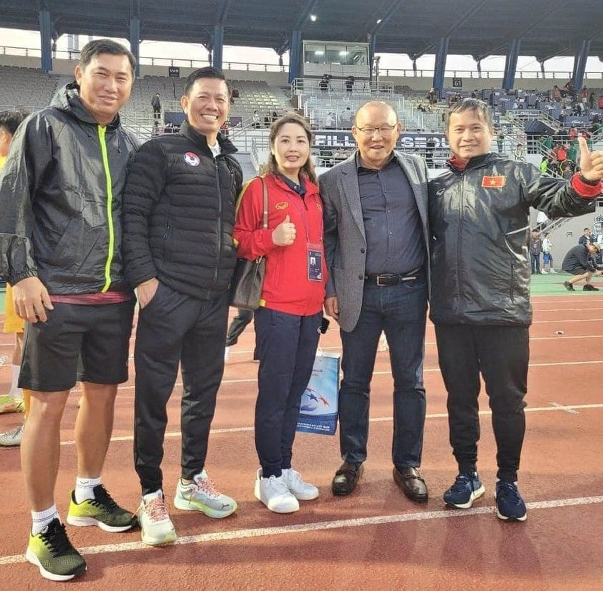 HLV Park Hang Seo tái ngộ HLV Hoàng Anh Tuấn và các đồng nghiệp cũ ở Hàn Quốc 