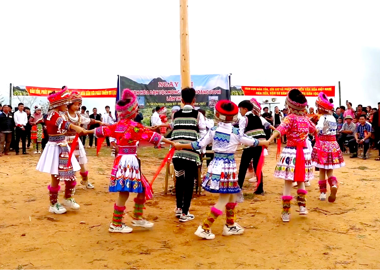 Ngày hội Văn hóa dân tộc Mông huyện Hoàng Su Phì năm 2023. Ảnh: Yên Hoa