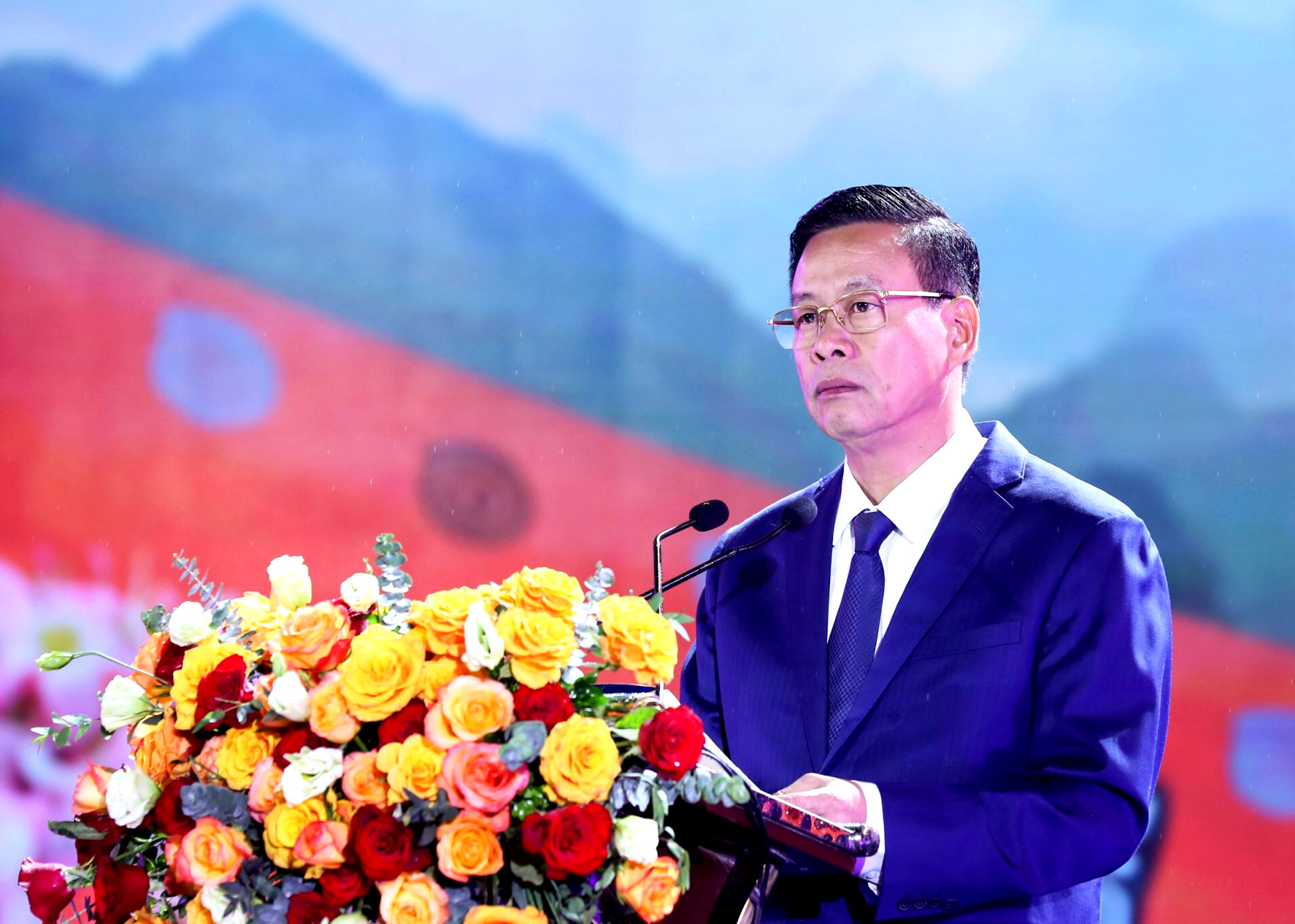 Chủ tịch UBND tỉnh Nguyễn Văn Sơn phát biểu khai mạc chương trình