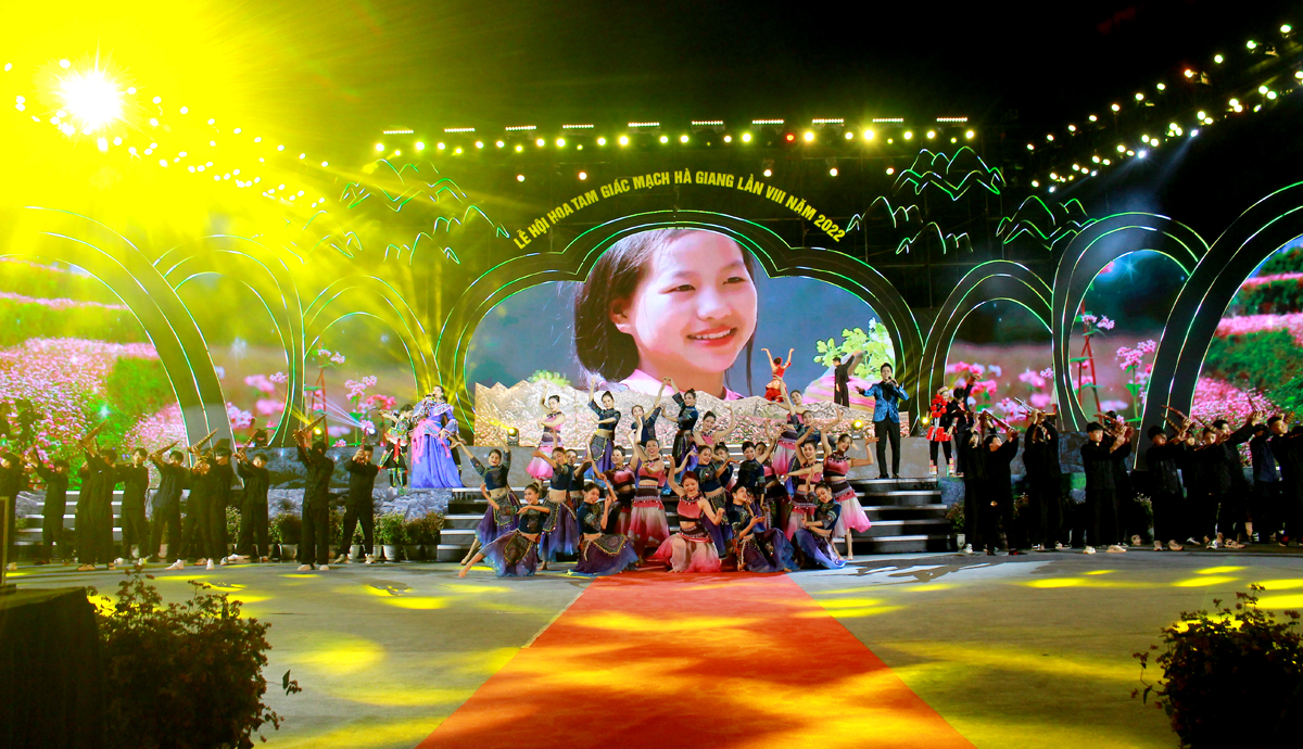 Lễ Hội Hoa Tam Giác Mạch 2023 tại Hà Giang