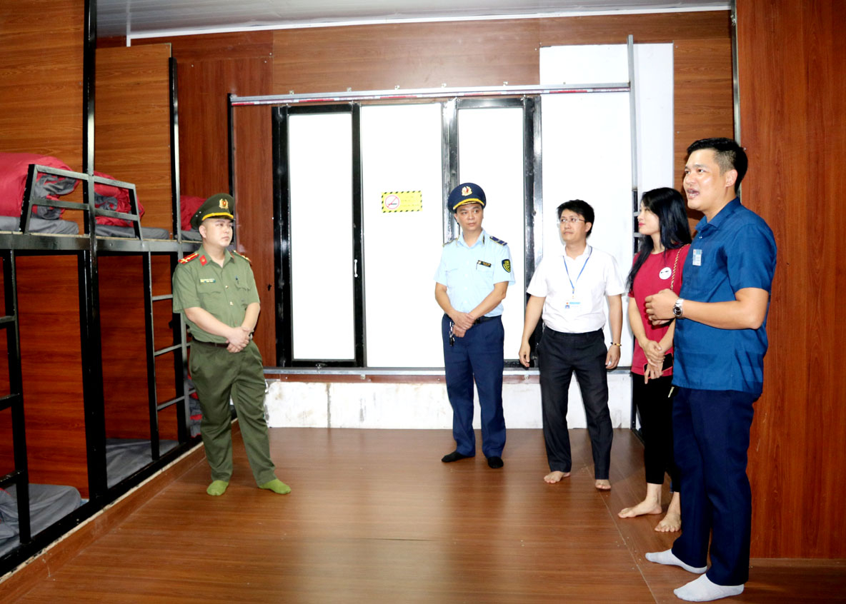 Đoàn kiểm tra liên ngành thành phố Hà Giang kiểm tra nhà nghỉ Giang Sơn Hostel tổ 1, thôn Cầu Mè, xã Phương Thiện (thành phố Hà Giang).