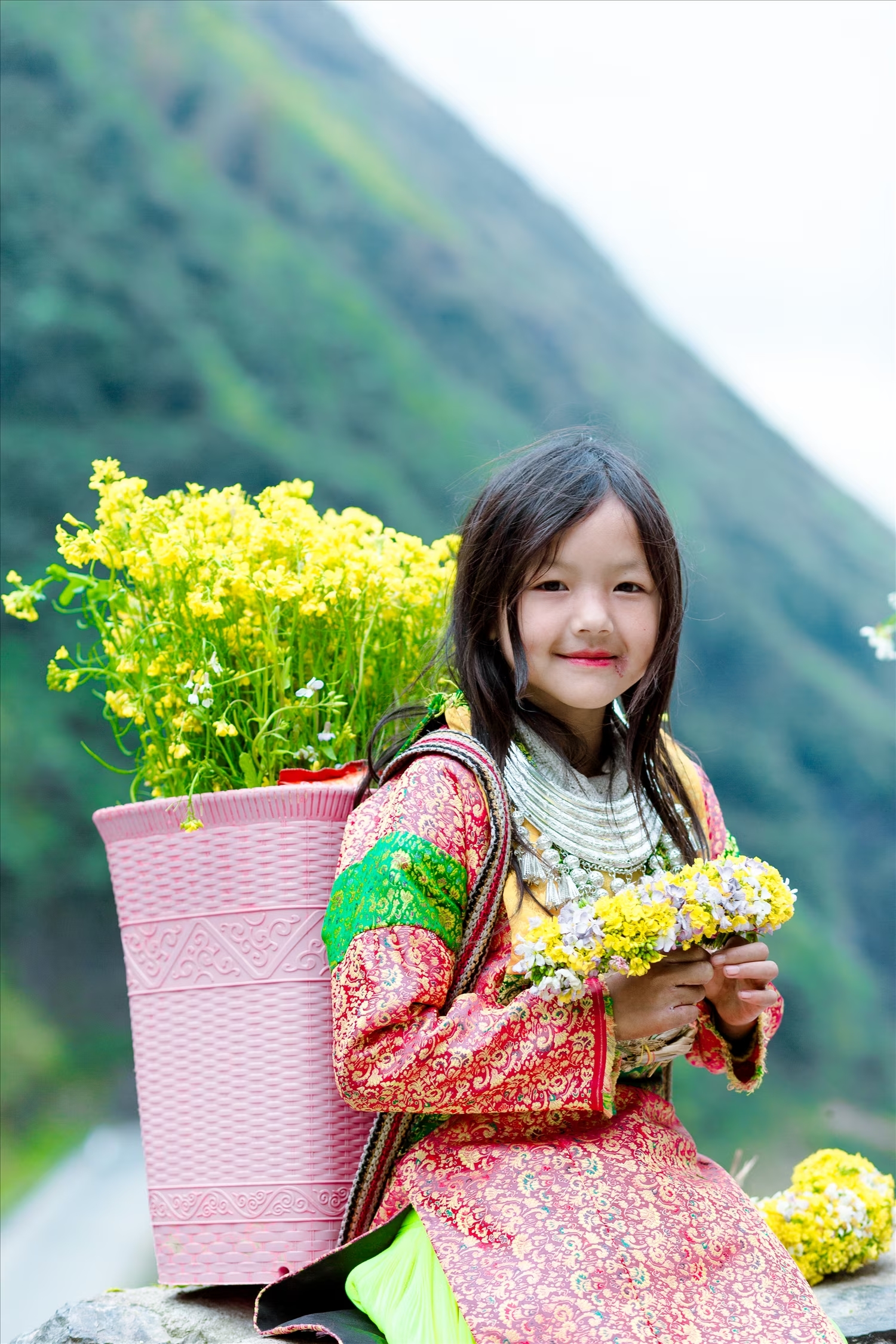 Hmong child on the road to Happiness