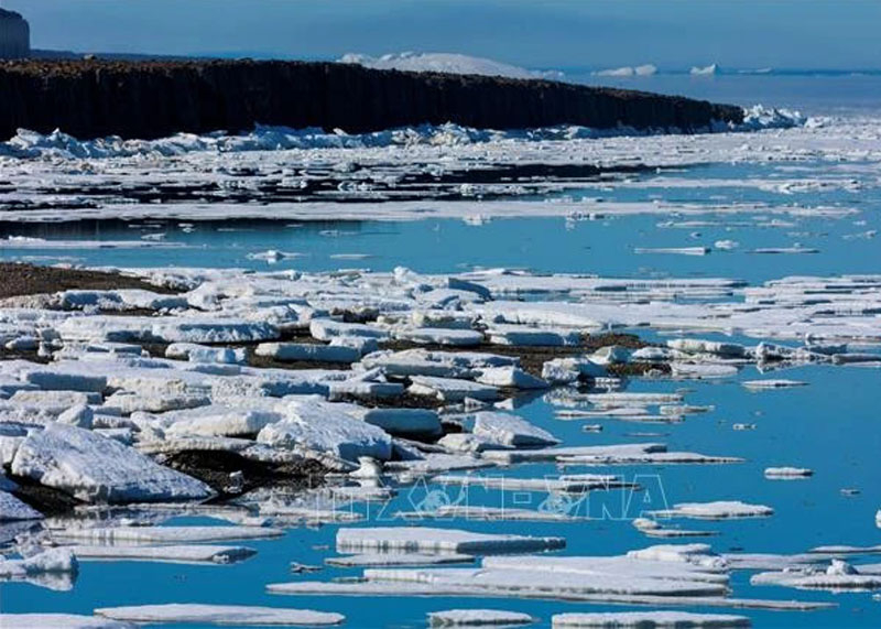 Những tảng băng trôi ở Baffin Bay, đảo Greenland.