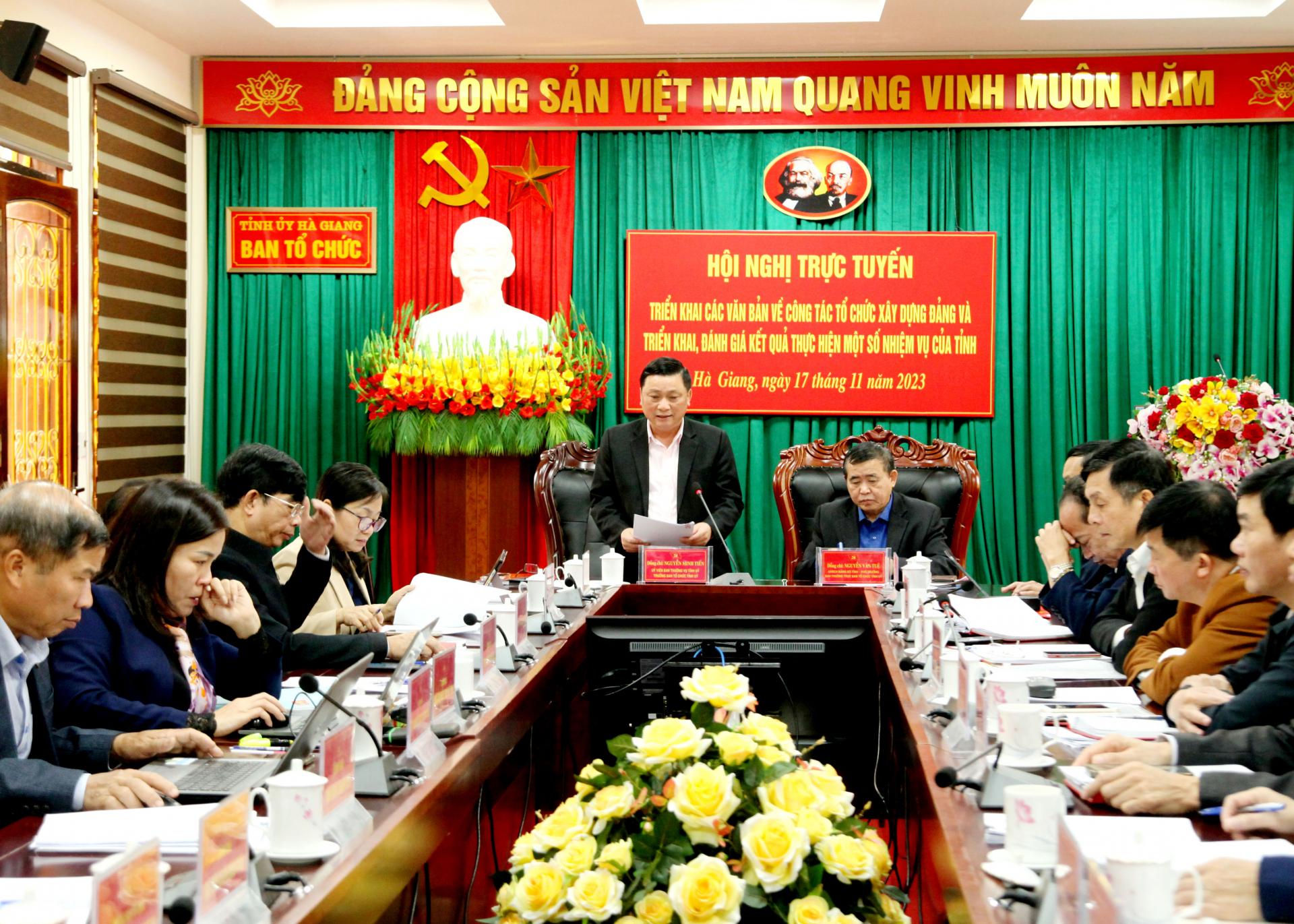 Trưởng Ban Tổ chức Tỉnh ủy Nguyễn Minh Tiến phát biểu kết luận hội nghị.