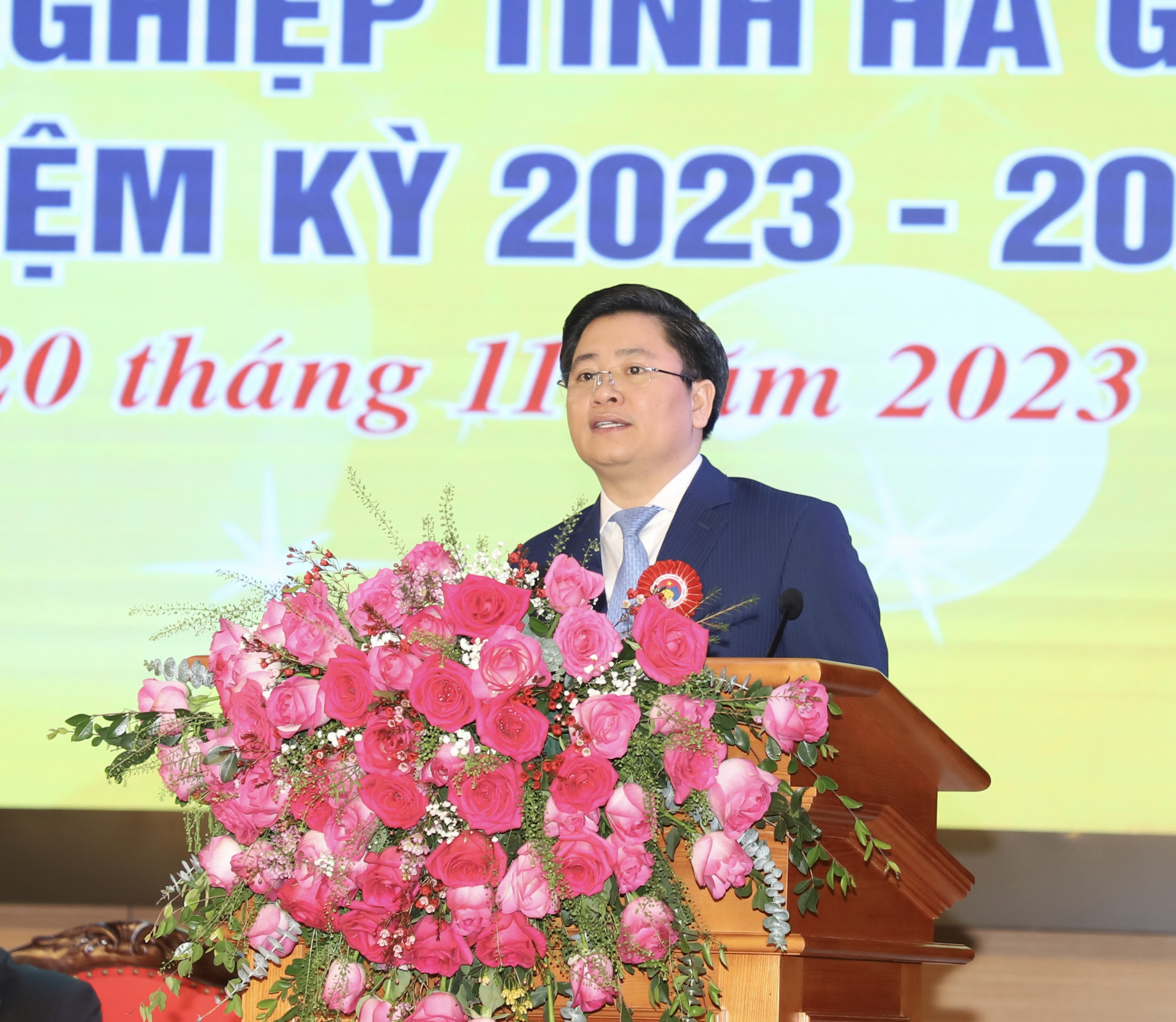 Ông Nguyễn Kim Hùng, Phó Chủ tịch Hiệp hội Doanh nghiệp nhỏ và vừa Việt Nam phát biểu tại đại hội