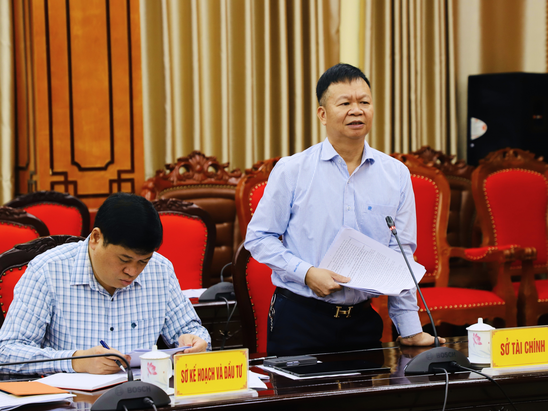 Giám đốc Sở Tài chính Nguyễn Ngọc Thanh báo cáo tình hình thu, chi NSNN
