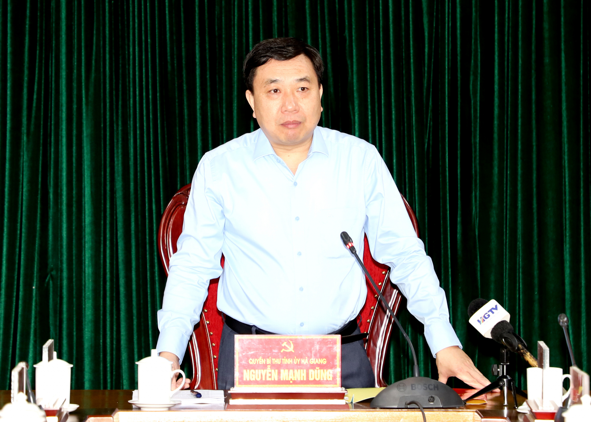 Quyền Bí thư Tỉnh ủy Nguyễn Mạnh Dũng phát biểu kết luận buổi làm việc