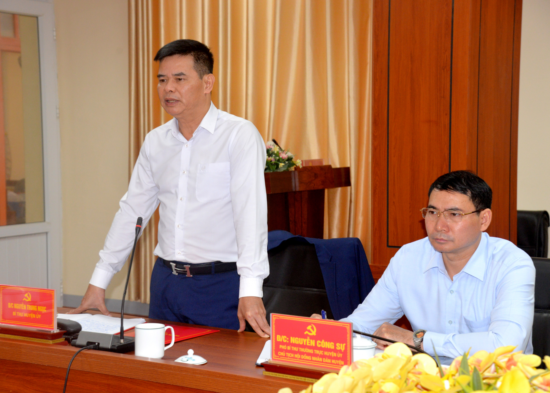 Đồng chí Nguyễn Trung Ngọc, Bí thư Huyện ủy Quang Bình phát biểu tại buổi làm việc