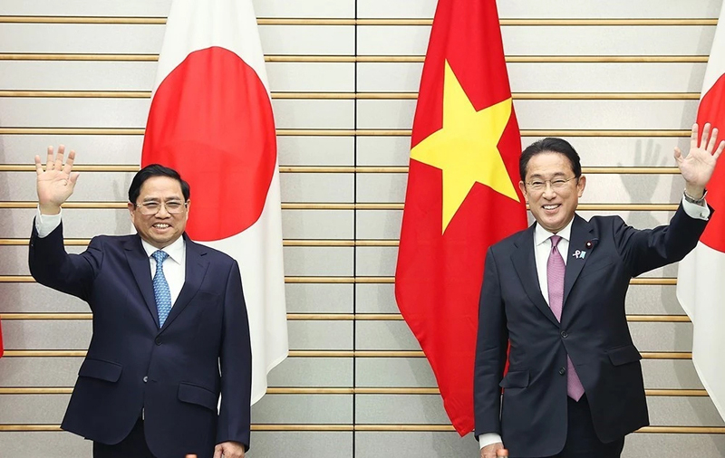 Trong chuyến thăm chính thức Nhật Bản tháng 11/2021, Thủ tướng Phạm Minh Chính và Thủ tướng Kishida Fumio đã đưa ra Tuyên bố chung tái khẳng định nất trí đưa quan hệ Đối tác Chiến lược sâu rộng Việt Nam - Nhật Bản phát triển lên tầm cao mới, ngày càng sâu sắc, thực chất và hiệu quả trên mọi lĩnh vực. 