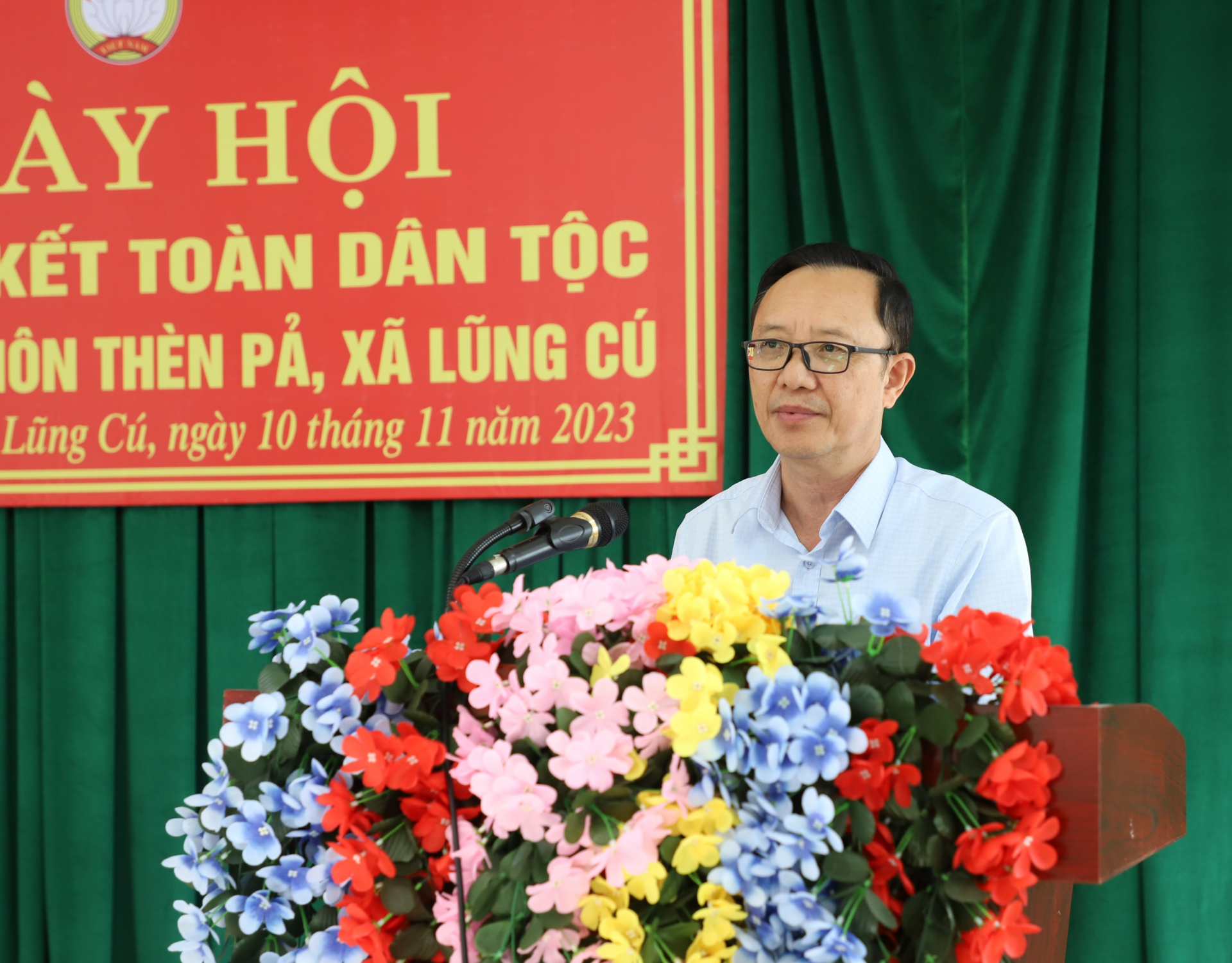 Phó Bí thư Thường trực Tỉnh ủy, Chủ tịch HĐND tỉnh Thào Hồng Sơn phát biểu tại Ngày hội