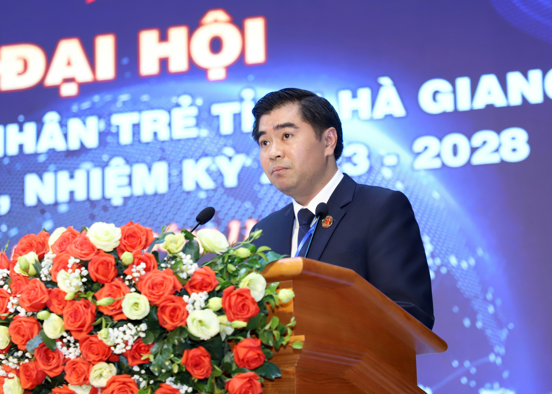 Chủ tịch Hội Doanh nhân trẻ tỉnh Đỗ Ngọc Thuận khai mạc đại hội.
