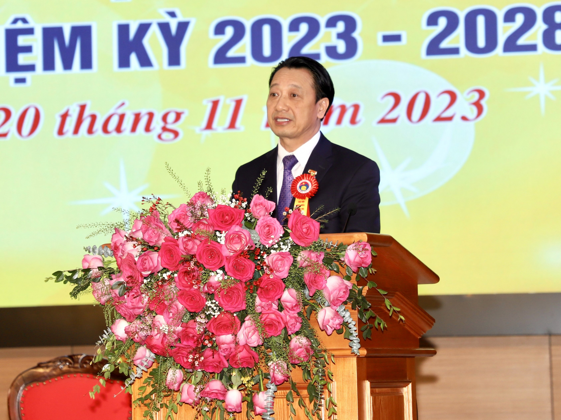 Ông Nguyễn Quang Vinh, Phó Chủ tịch Liên đoàn Thương mại và Công nghiệp Việt Nam phát biểu tại đại hội
