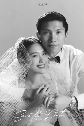 Mới đây, bộ ảnh cưới cực ngọt ngào mang đậm phong cách Hàn Quốc của Đoàn Văn Hậu và Doãn Hải My đã được hé lộ.