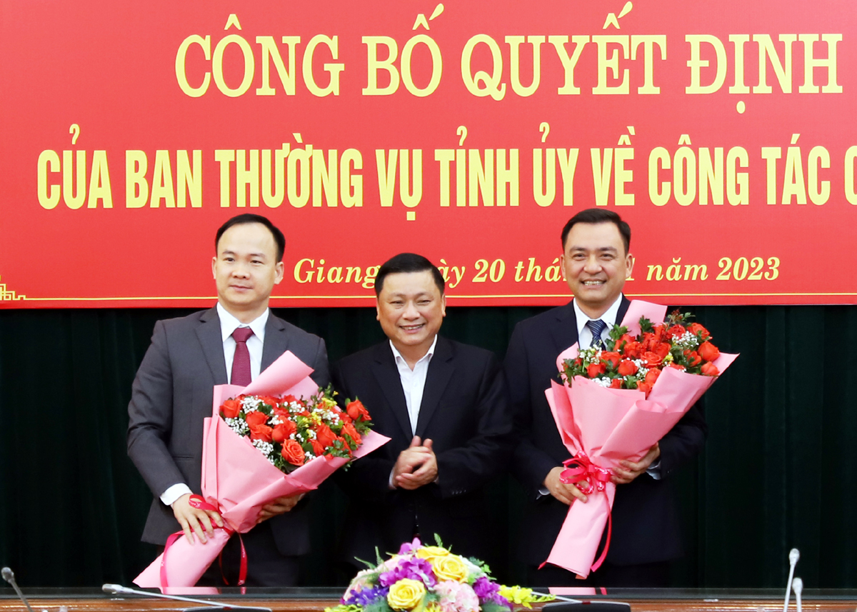 Đồng chí Phan Ngọc Hiệp, Chánh Văn phòng Tỉnh ủy phát biểu nhận nhiệm vụ.