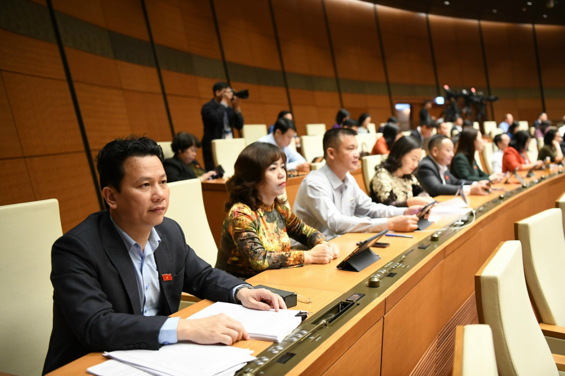 Đoàn ĐBQH khoá XV đơn vị tỉnh Hà Giang dự phiên thảo luận