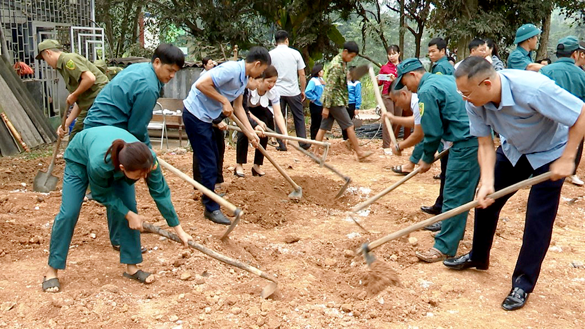 Cả hệ thống chính trị và Nhân dân huyện Quang Bình cùng chung sức thực hiện chương trình xóa nhà tạm, nhà dột nát.