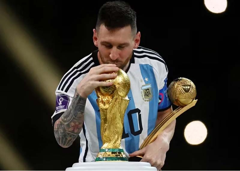 Messi được đề cử cho 2 danh hiệu