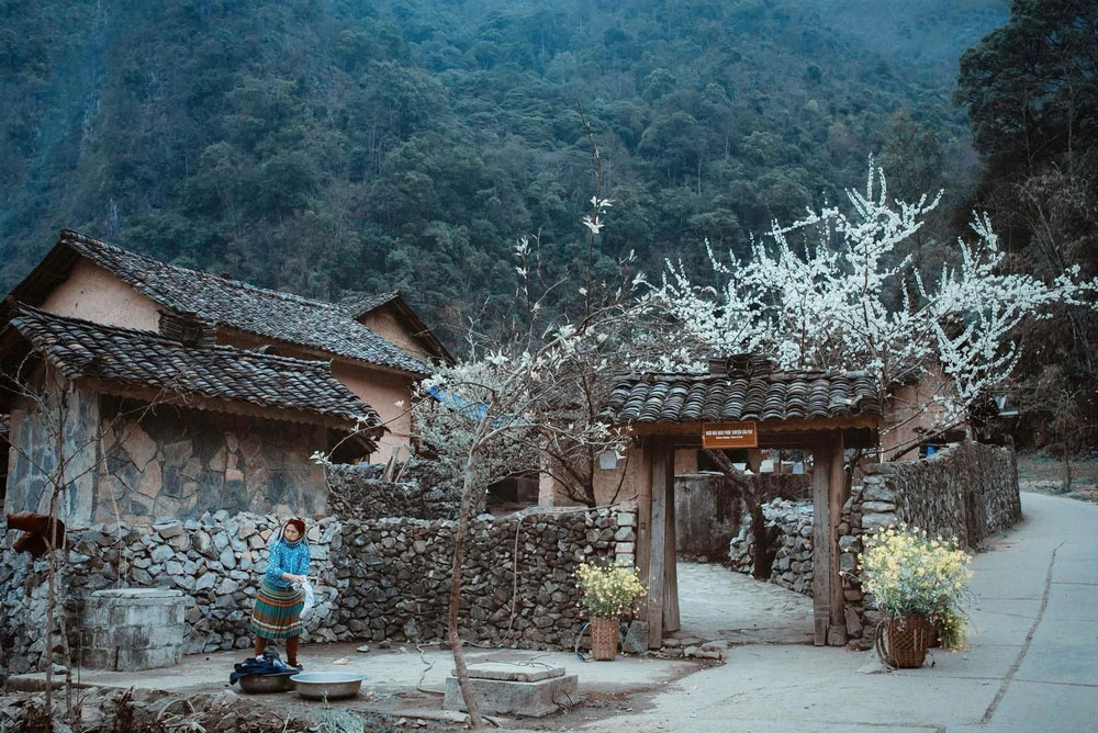 Ngôi nhà 75 năm tuổi mang kiến trúc đặc trưng của người Mông được lấy làm bối cảnh chính trong bộ phim “Chuyện của Pao”