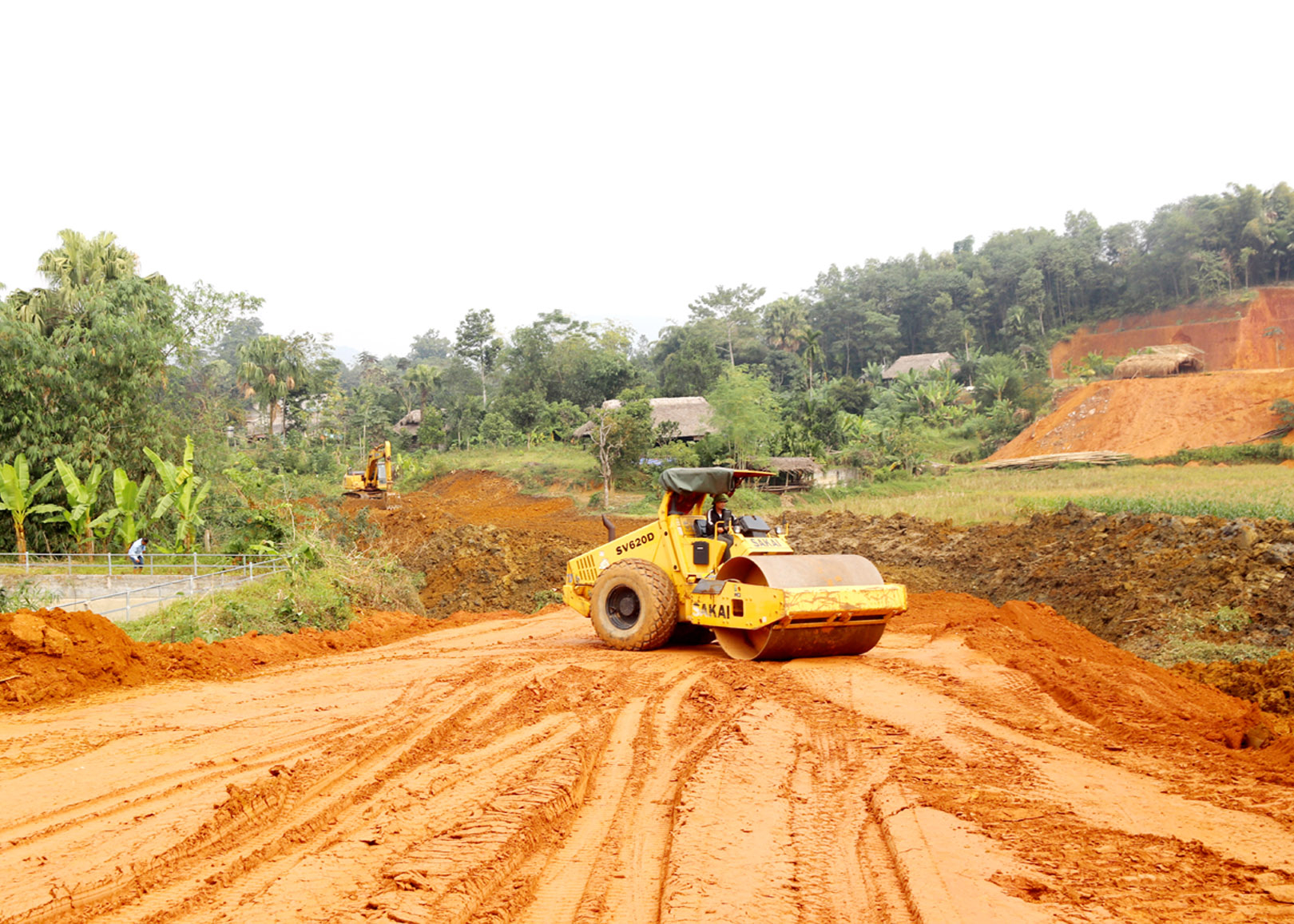 Thi công Dự án cao tốc Tuyên Quang – Hà Giang, đoạn qua địa phận xã Quang Minh (Bắc Quang).  