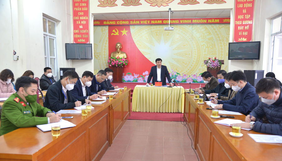 Phó Bí thư Tỉnh ủy Nguyễn Mạnh Dũng phát biểu kết luận tại buổi làm việc với xã Phương Thiện.
