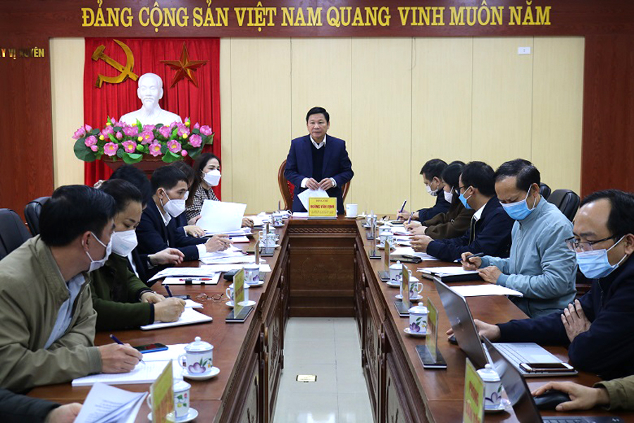 Phó Chủ tịch HĐND tỉnh Hoàng Văn Vịnh phát biểu kết luận buổi giám sát.